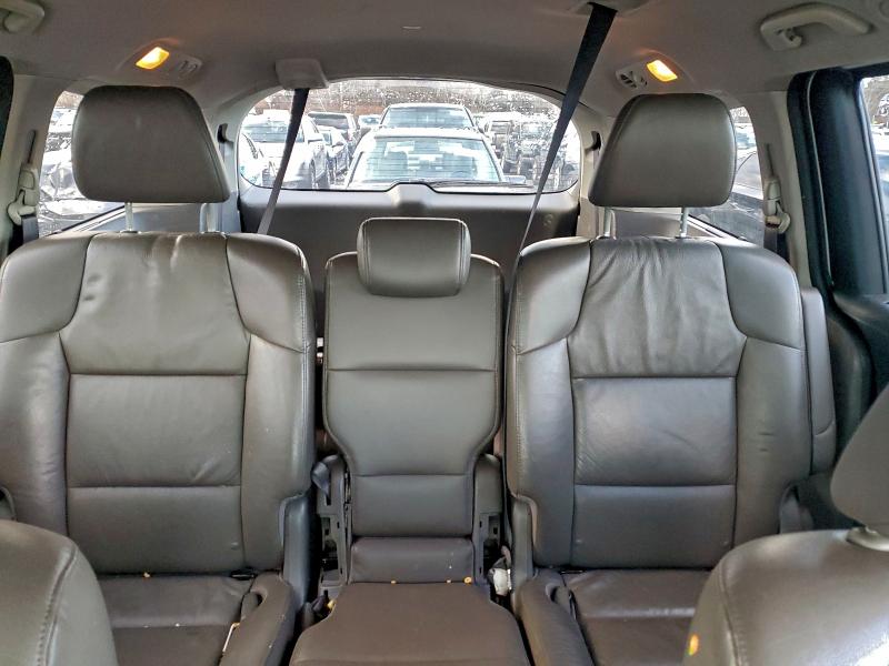 Photo 10 from auction – 2011 HONDA ODYSSEY TO with VIN 5FNRL5H91BB066155