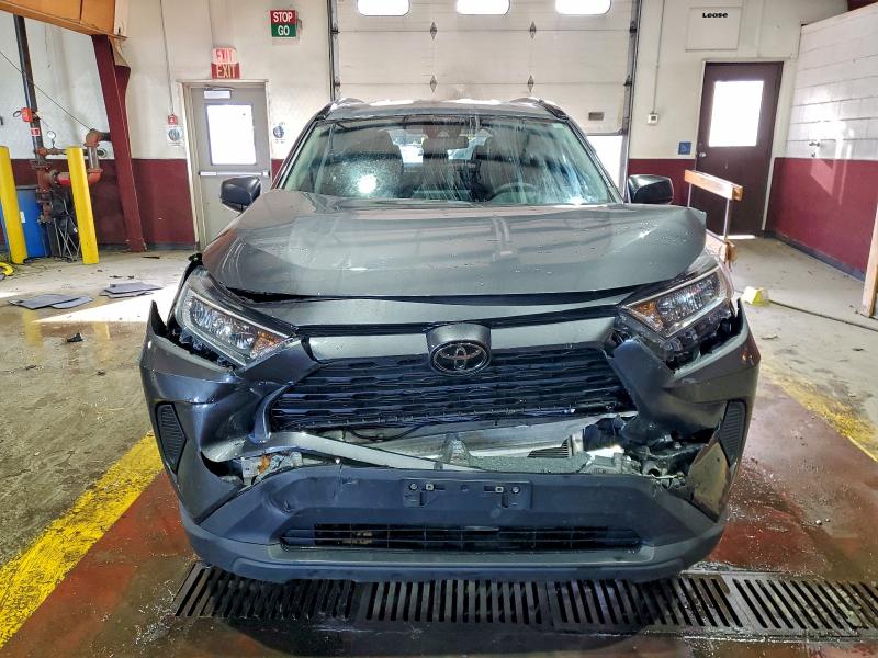 Photo 5 from auction – 2021 TOYOTA RAV4 LE with VIN 2T3F1RFVXMW147488