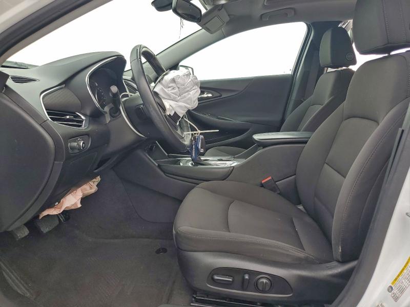 Photo 7 from auction – 2018 CHEVROLET MALIBU with VIN 1G1ZD5ST2JF129154