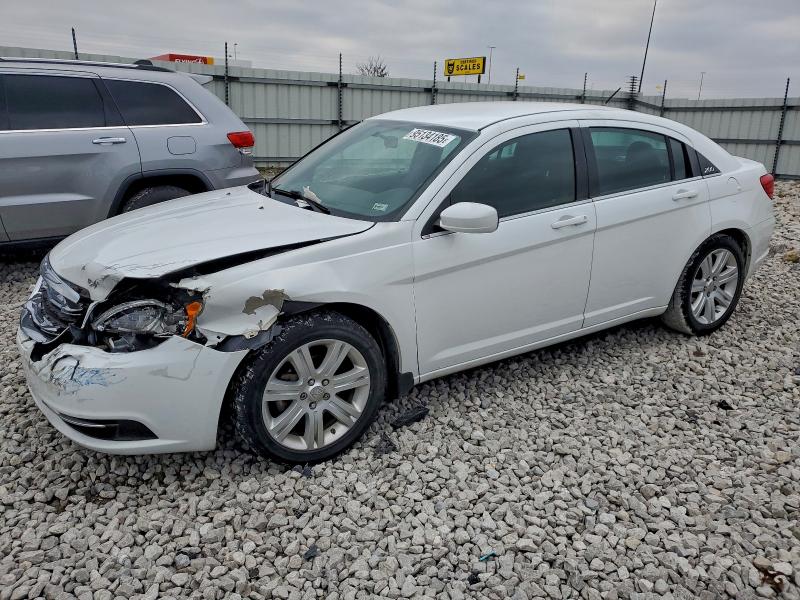 Photo 1 from auction – 2014 CHRYSLER 200 TOURIN with VIN 1C3CCBBB1EN183941