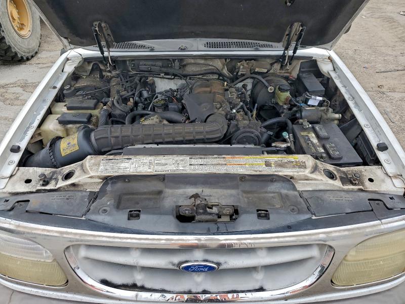 Photo 12 from auction – 1995 FORD EXPLORER with VIN 1FMDU32X4SZA90720
