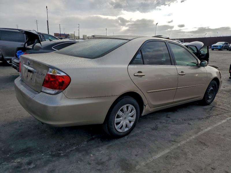 Photo 3 from auction – 2005 TOYOTA CAMRY LE with VIN 4T1BE30K75U023932