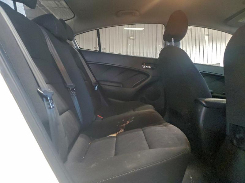 Photo 10 from auction – 2016 KIA FORTE LX with VIN KNAFK4A6XG5472781