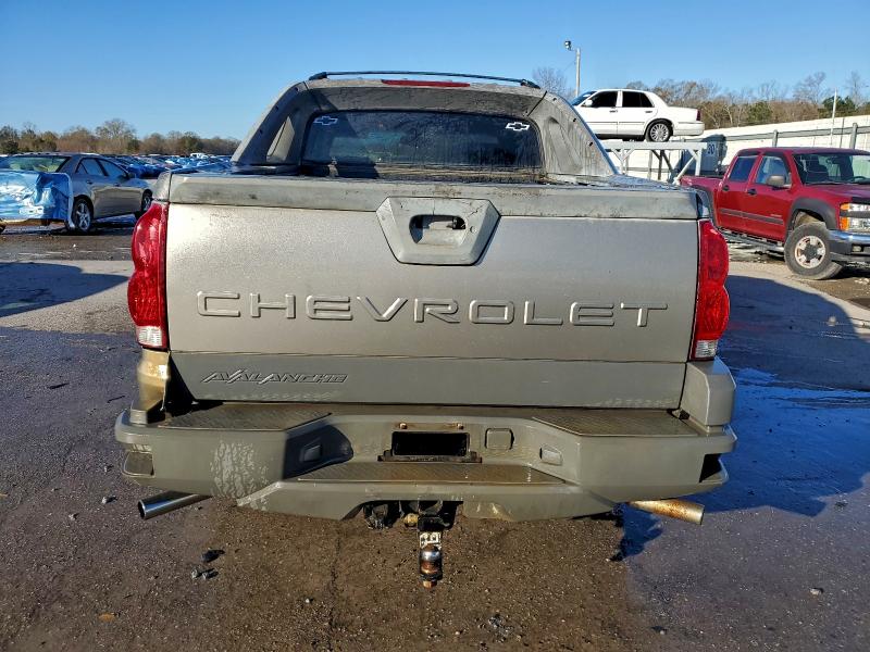 Photo 6 from auction – 2002 CHEVROLET AVALANCHE with VIN 3GNEK13T22G281493