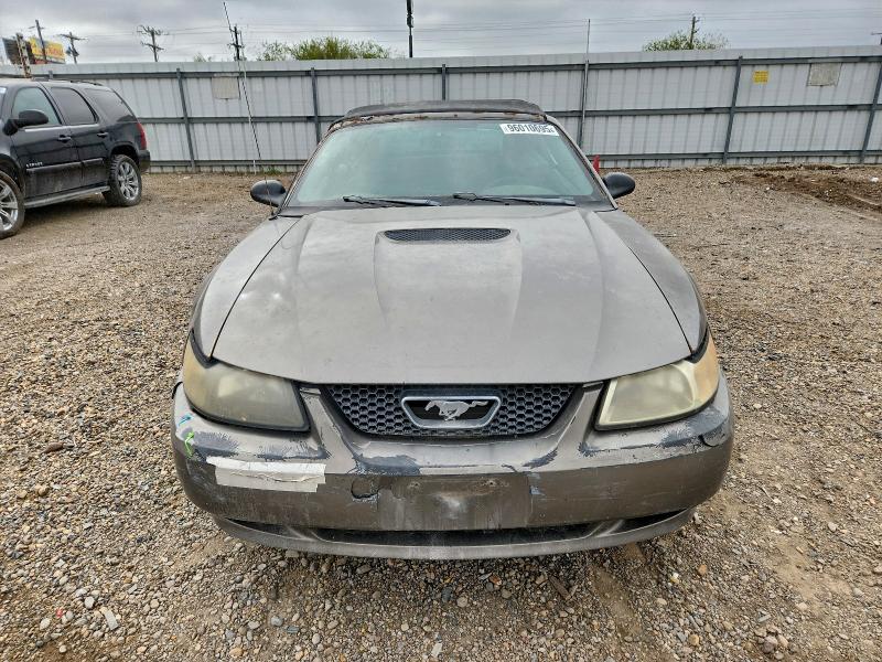 Photo 5 from auction – 2002 FORD MUSTANG with VIN 1FAFP444X2F209861