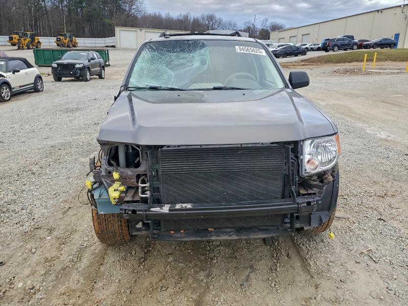 Photo 5 from auction – 2010 FORD ESCAPE XLT with VIN 1FMCU9DG5AKD16055