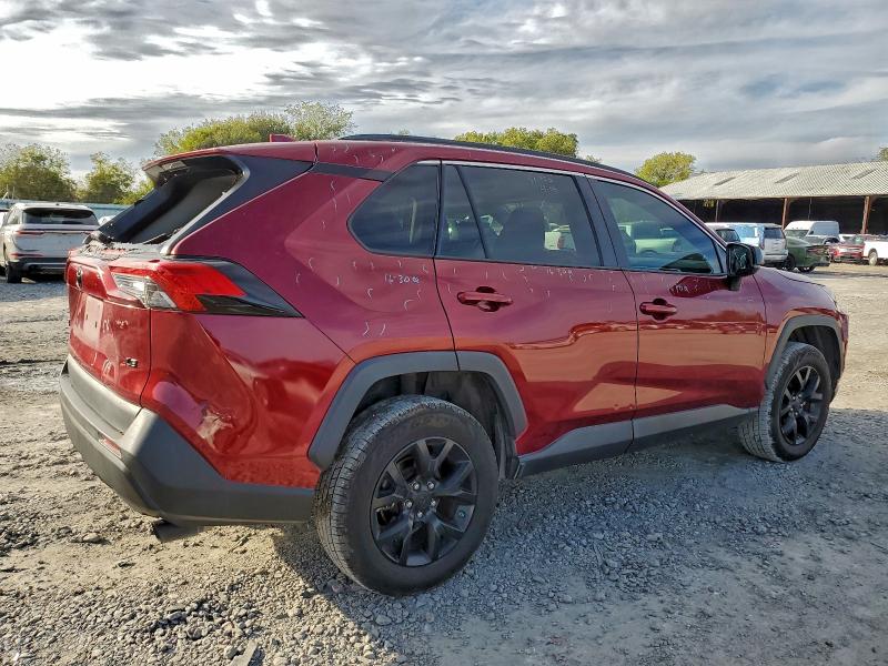 Photo 3 from auction – 2021 TOYOTA RAV4 LE with VIN 2T3H1RFV3MW175108