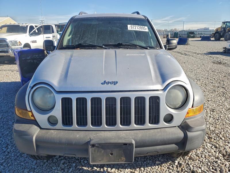 Photo 5 from auction – 2007 JEEP LIBERTY SP with VIN 1J4GL48K77W694433