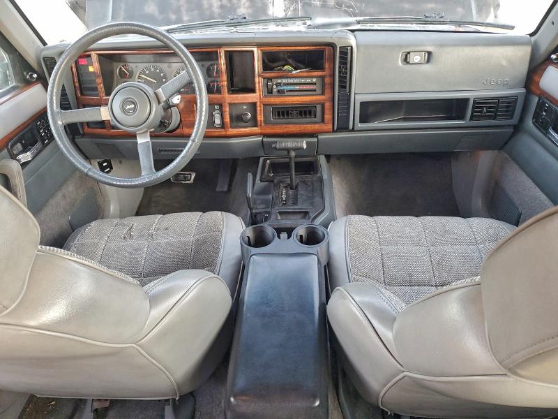 Photo 8 from auction – 1993 JEEP CHEROKEE C with VIN 1J4FJ78S9PL589039