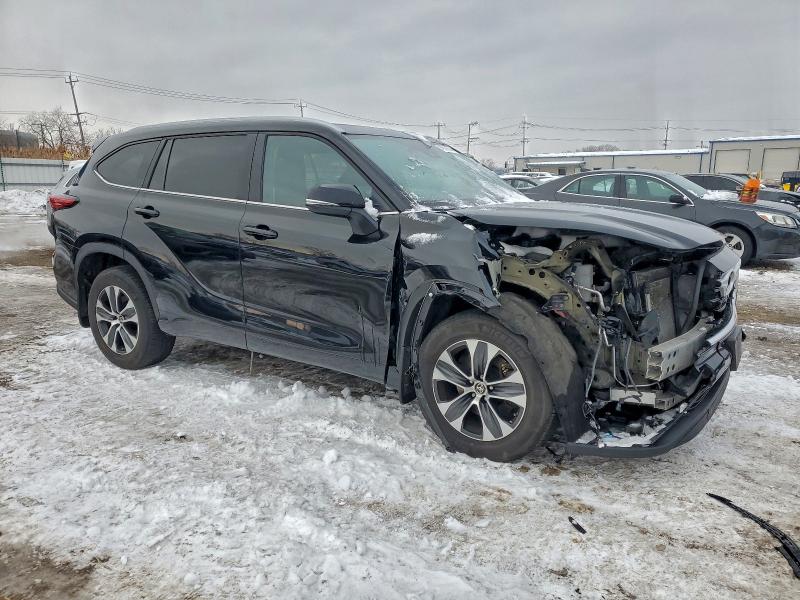 Photo 4 from auction – 2023 TOYOTA HIGHLANDER with VIN 5TDKDRBH3PS502089