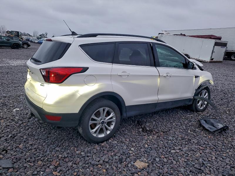 Photo 3 from auction – 2019 FORD ESCAPE SEL with VIN 1FMCU9HD5KUA04601
