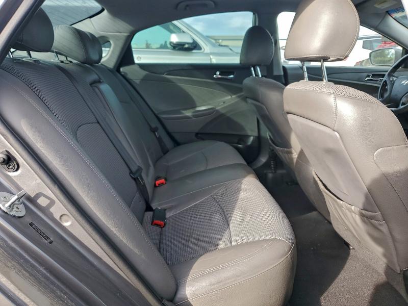 Photo 10 from auction – 2012 HYUNDAI SONATA SE with VIN 5NPEC4AC1CH456478