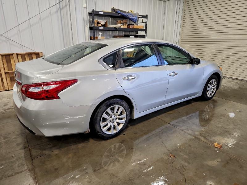 Photo 3 from auction – 2017 NISSAN ALTIMA with VIN 1N4AL3APXHC148925