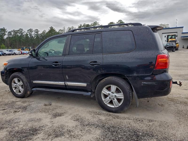 Photo 2 from auction – 2014 TOYOTA LAND CRUISER with VIN JTMHY7AJ2E4027065