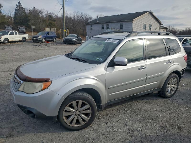 SUBARU FORESTER L 2011 with VIN JF2SHAEC5BH752941 - Photo from auction