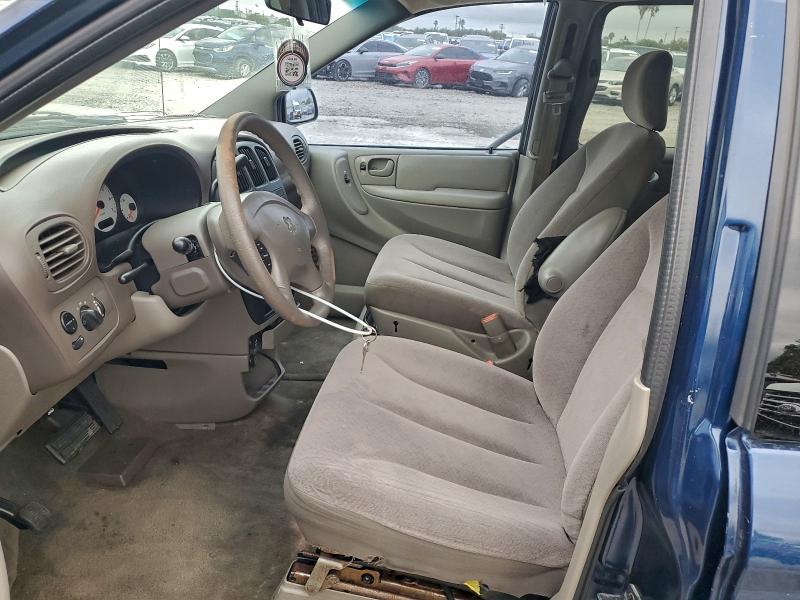 Photo 7 from auction – 2002 DODGE GRAND CARA with VIN 2B4GP74L22R523257