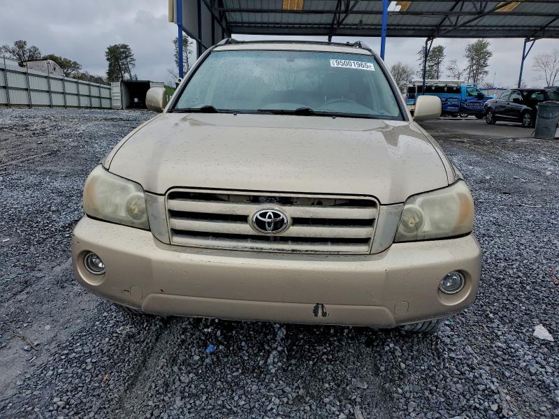 Photo 5 from auction – 2004 TOYOTA HIGHLANDER with VIN JTEDP21AX40040197