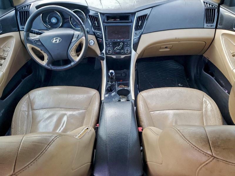 Photo 8 from auction – 2011 HYUNDAI SONATA SE with VIN 5NPEC4ACXBH301703