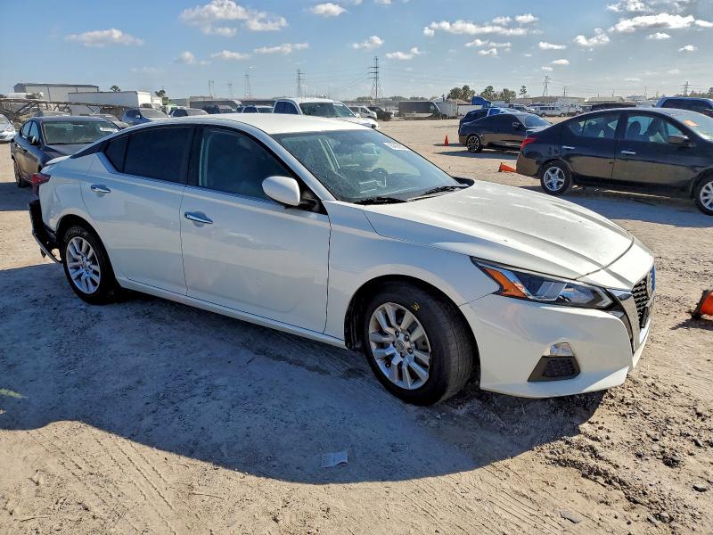 Photo 4 from auction – 2019 NISSAN ALTIMA S with VIN 1N4BL4BV8KC114478