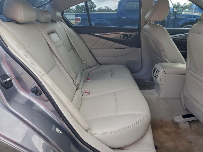 Photo 10 from auction – 2015 INFINITI Q50 with VIN JN1BV7AP1FM334878