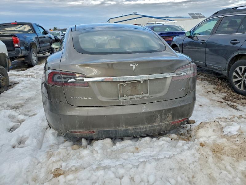 Photo 6 from auction – 2015 TESLA MODEL S with VIN 5YJSA1E26FF106310