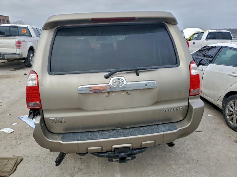 Photo 6 from auction – 2006 TOYOTA 4RUNNER SR with VIN JTEBT14R560063145