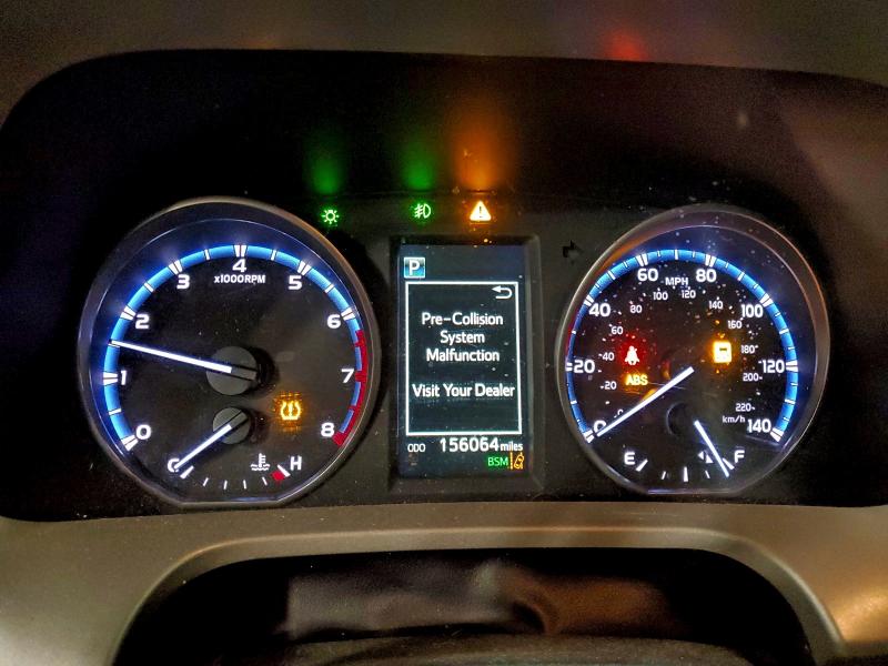 Photo 9 from auction – 2018 TOYOTA RAV4 with VIN 2T3RFREV5JW752370