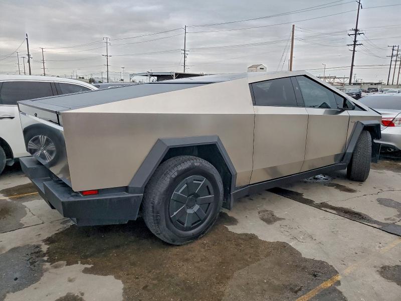 Photo 3 from auction – 2025 TESLA CYBERTRUCK with VIN 7G2CEHED3SA067649