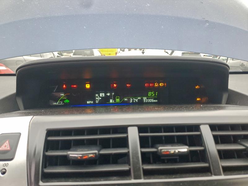 Photo 9 from auction – 2014 TOYOTA PRIUS V with VIN JTDZN3EU4E3295874