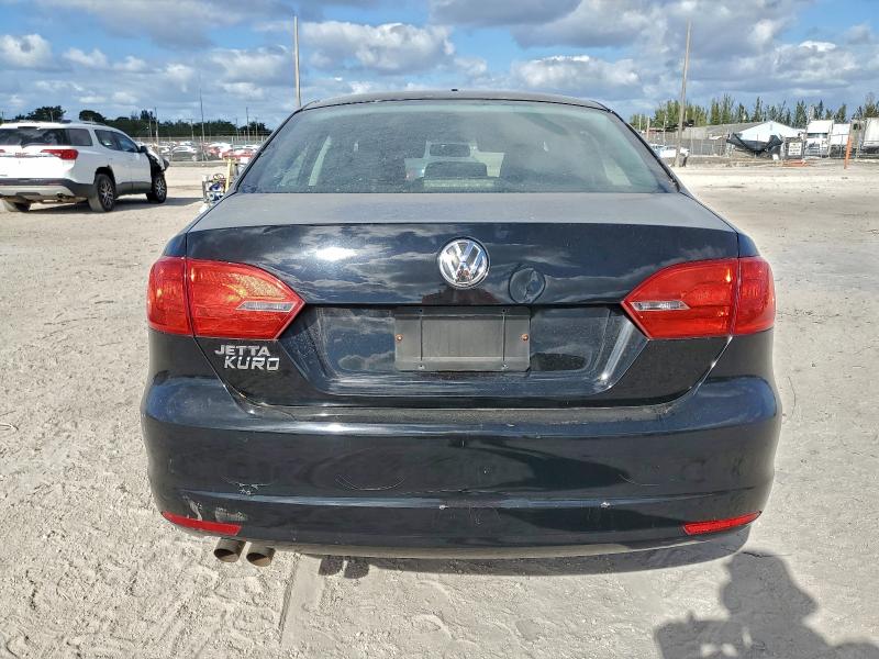 Photo 6 from auction – 2013 VOLKSWAGEN JETTA BASE with VIN 3VW2K7AJ5DM225680