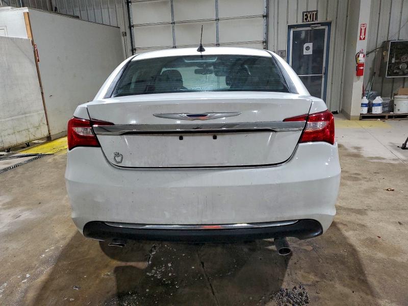 Photo 6 from auction – 2012 CHRYSLER 200 LIMITE with VIN 1C3CCBCG3CN305416