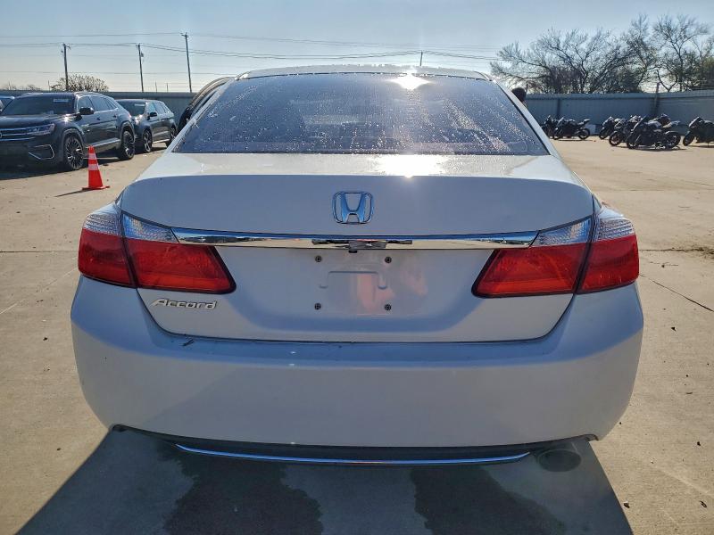 Photo 6 from auction – 2015 HONDA ACCORD LX with VIN 1HGCR2F3XFA007140