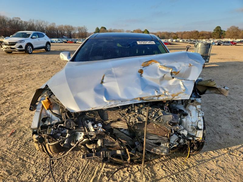 Photo 5 from auction – 2015 KIA K900 with VIN KNALW4D40F6018985