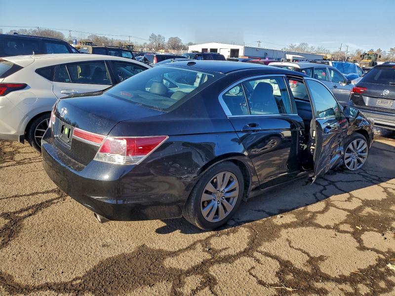 Photo 3 from auction – 2012 HONDA ACCORD with VIN 1HGCP2F85CA081109