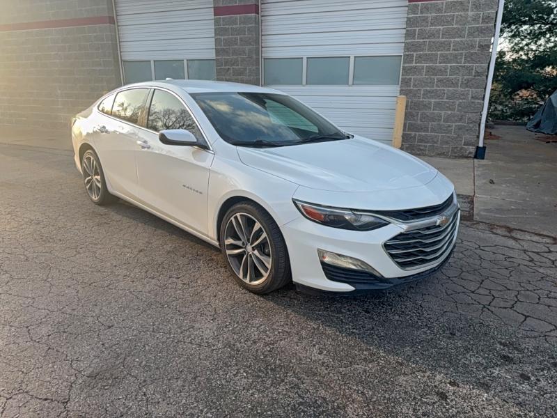 CHEVROLET MALIBU LT 2021 with VIN 1G1ZD5ST8MF077355 - Photo from auction