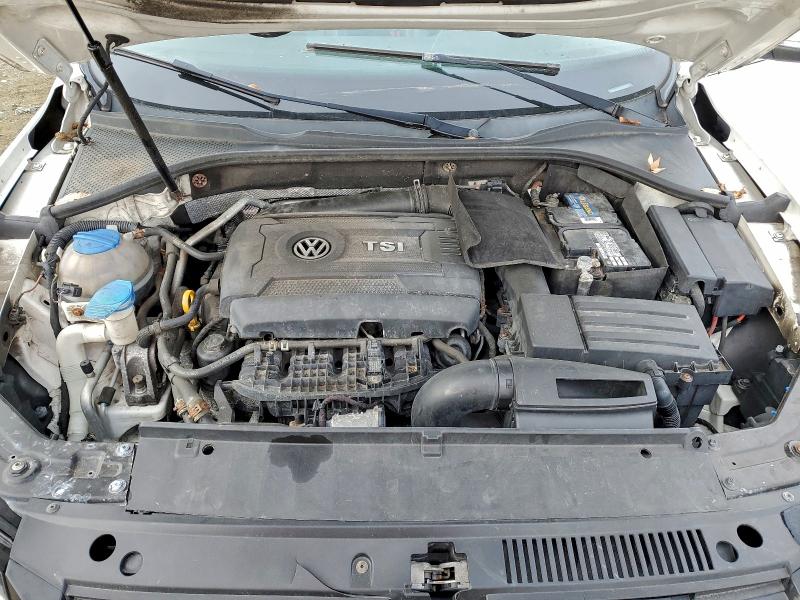 Photo 11 from auction – 2015 VOLKSWAGEN PASSAT S with VIN 1VWAT7A37FC010803