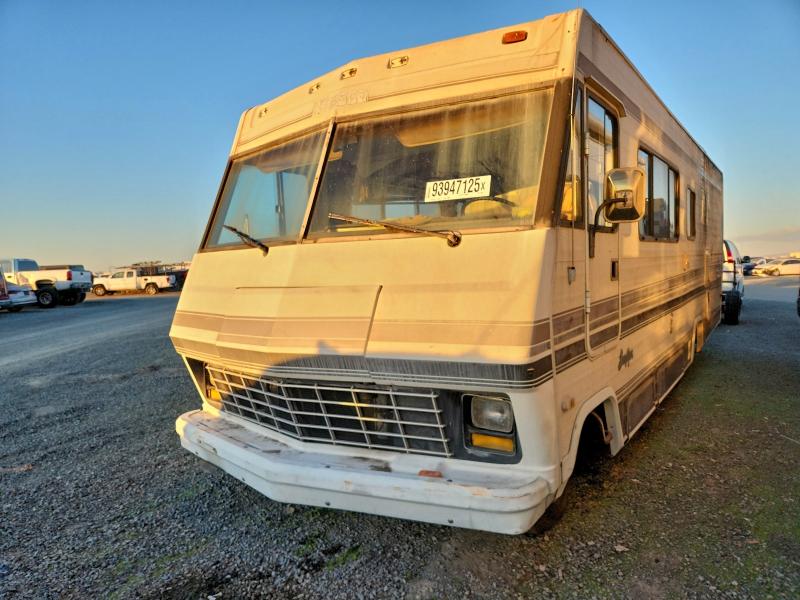 Photo 2 from auction – 1984 CHEVROLET P30 with VIN 1GBJP37W4E3317396