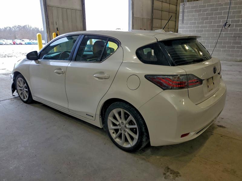 Photo 2 from auction – 2013 LEXUS CT 200 with VIN JTHKD5BH8D2161735