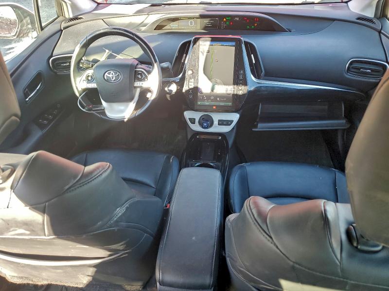 Photo 8 from auction – 2017 TOYOTA PRIUS PRIM with VIN JTDKARFP3H3042154