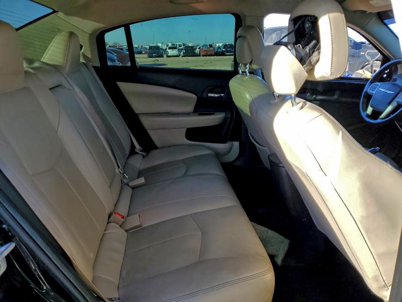 Photo 10 from auction – 2012 CHRYSLER 200 LIMITE with VIN 1C3CCBCB2CN261686