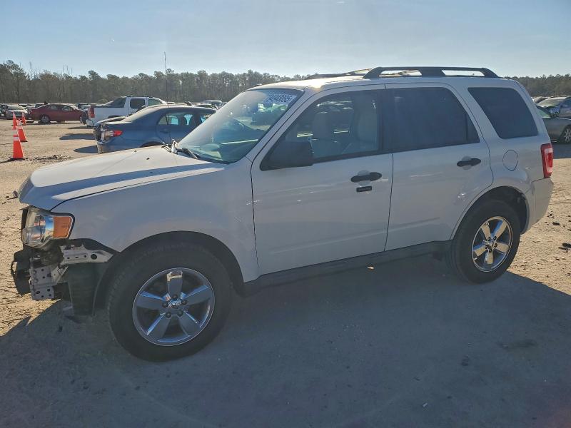 FORD ESCAPE XLT 2012 with VIN 1FMCU9D71CKB09665 - Photo from auction