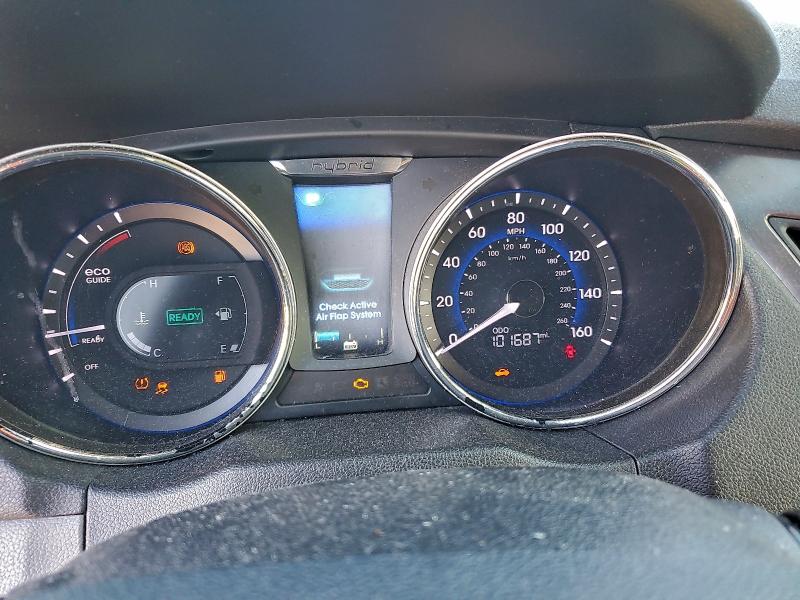 Photo 9 from auction – 2014 HYUNDAI SONATA HYB with VIN KMHEC4A45EA108018
