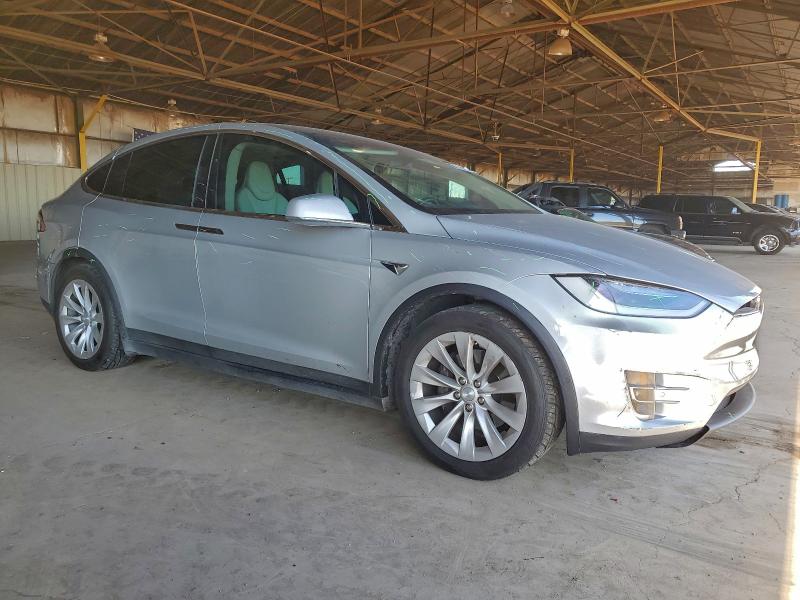 Photo 4 from auction – 2018 TESLA MODEL X with VIN 5YJXCDE25JF132603