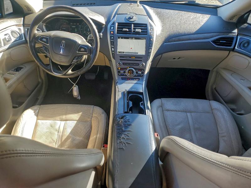 Photo 8 from auction – 2017 LINCOLN MKZ RESERV with VIN 3LN6L5EC6HR613085
