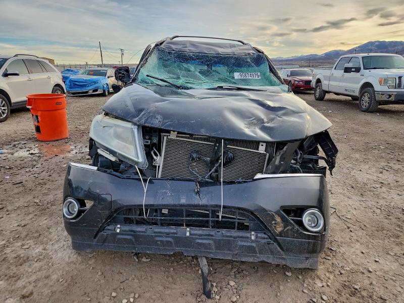 Photo 5 from auction – 2016 NISSAN PATHFINDER with VIN 5N1AR2MM0GC650258