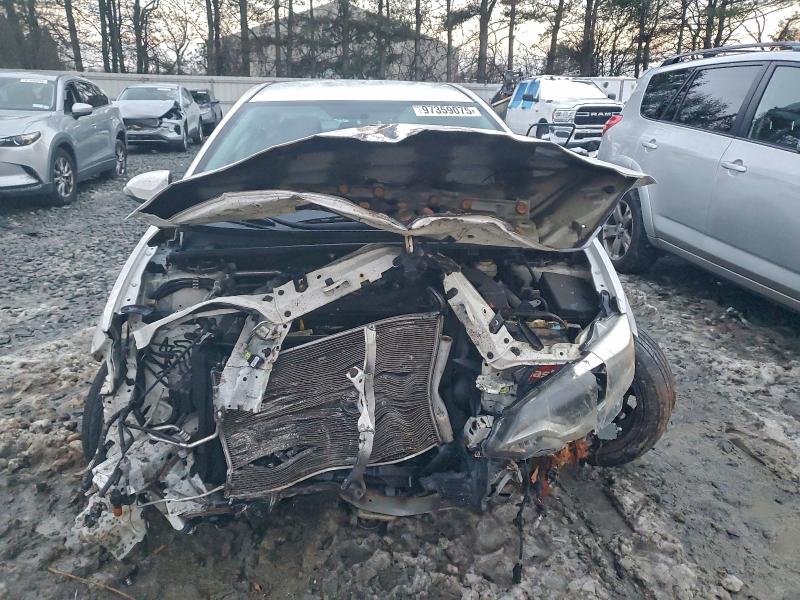 Photo 5 from auction – 2014 TOYOTA COROLLA L with VIN 2T1BURHE0EC043252