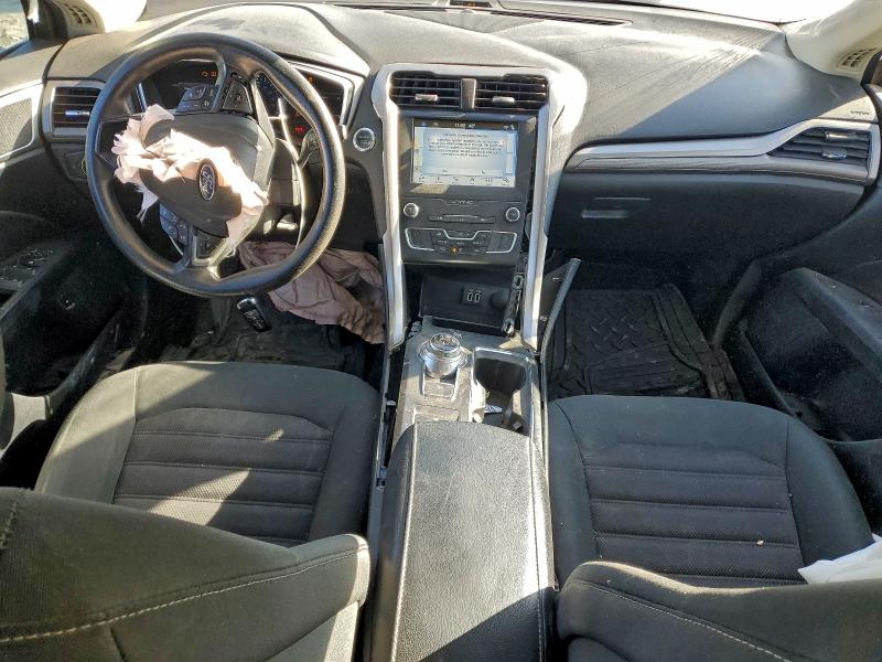 Фото 8 с аукциона – 2019 FORD FUSION с VIN 3FA6P0LU3KR224943