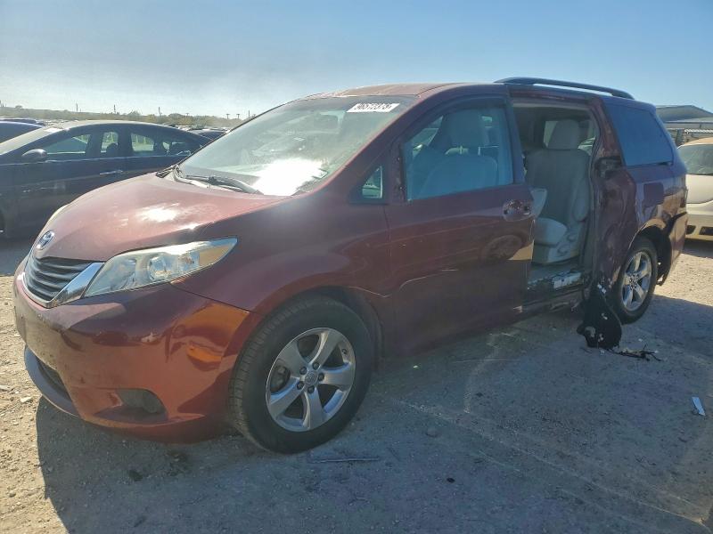 Photo 1 from auction – 2014 TOYOTA SIENNA LE with VIN 5TDKK3DC6ES486567