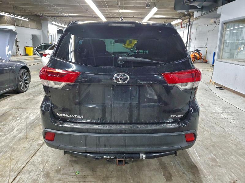 Photo 6 from auction – 2017 TOYOTA HIGHLANDER with VIN 5TDJZRFH4HS458807