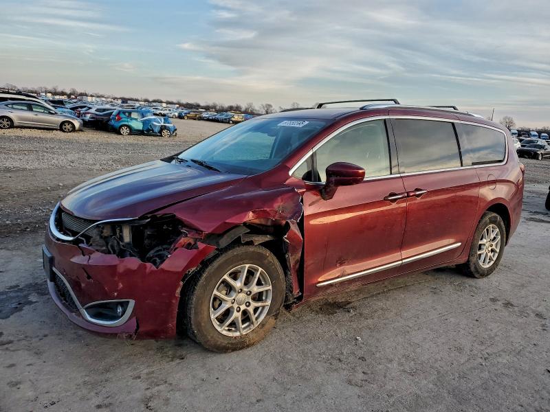 CHRYSLER PACIFICA 2020 with VIN 2C4RC1BG3LR240720 - Photo from auction